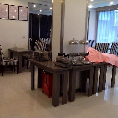 Fairyland Hotel Dongfeng Plaza Куньмин Экстерьер фото