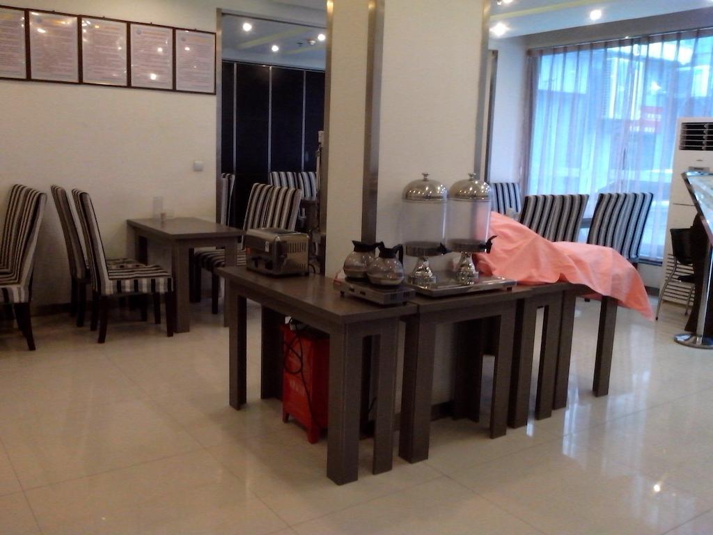 Fairyland Hotel Dongfeng Plaza Куньмин Экстерьер фото