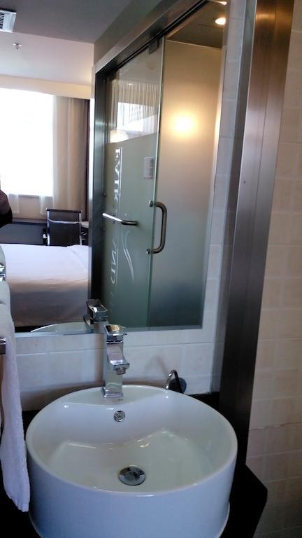Fairyland Hotel Dongfeng Plaza Куньмин Экстерьер фото
