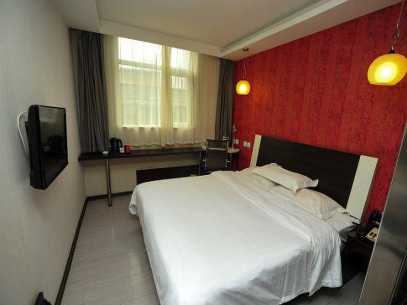 Fairyland Hotel Dongfeng Plaza Куньмин Экстерьер фото
